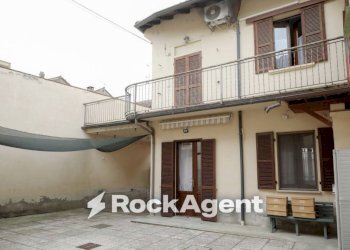 Cortile interno - Casa indipendente via Coelli, 6, Valle Lomellina - foto 17