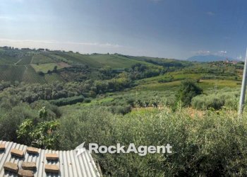 Vista - Casa indipendente contrada Piane, 76, Francavilla al Mare - foto 2