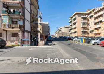 Zona - Magazzino via Pietro Maroncelli, 2-6, Catania - foto 25