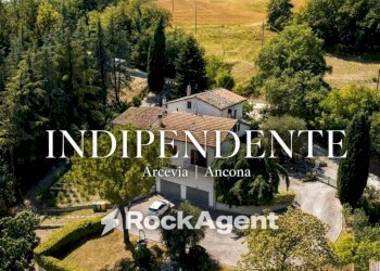 Vista - Independent house Frazione San Ginesio, 91, Arcevia - photo 1