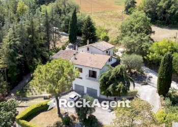 Vista - Independent house Frazione San Ginesio, 91, Arcevia - photo 2
