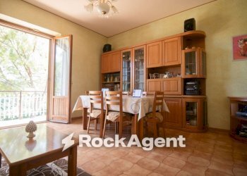 Salone - Independent house Frazione San Ginesio, 91, Arcevia - photo 12