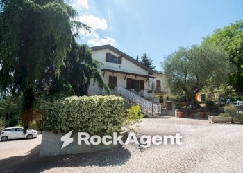 Giardino - Independent house Frazione San Ginesio, 91, Arcevia - photo 21