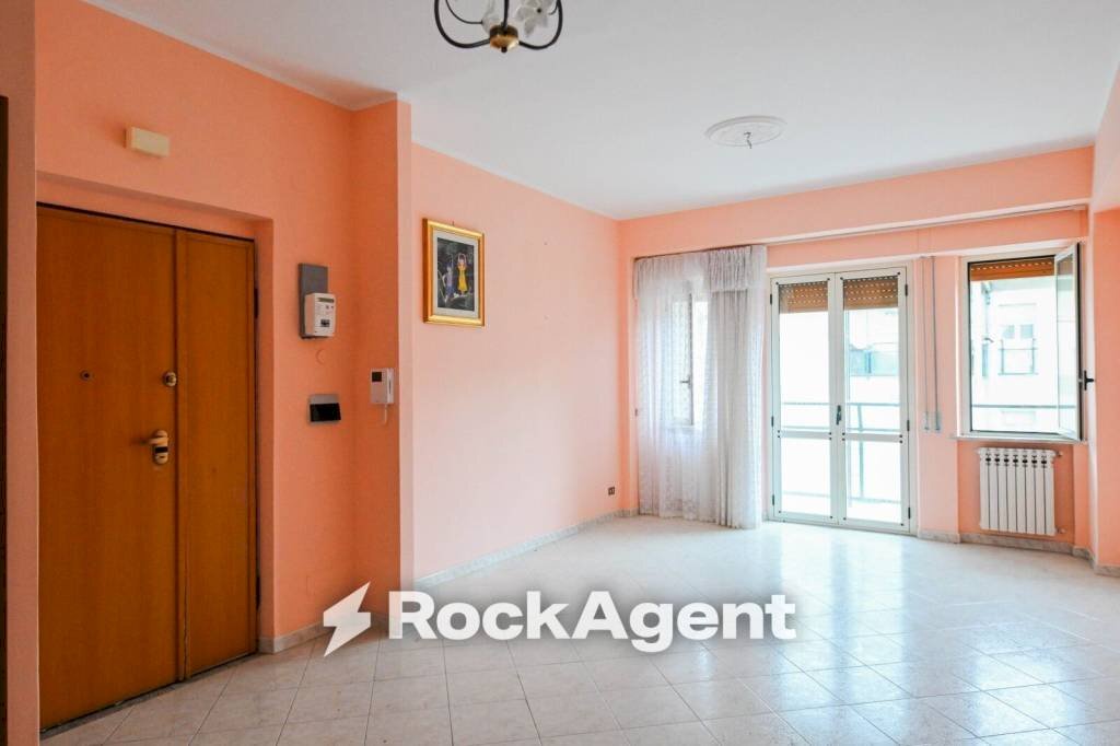 Ingresso - Three-room apartment via Giovanni Paolo Parisio, 10, Catanzaro - photo 1