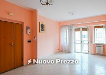 Ingresso - Three-room apartment via Giovanni Paolo Parisio, 10, Catanzaro - photo 1