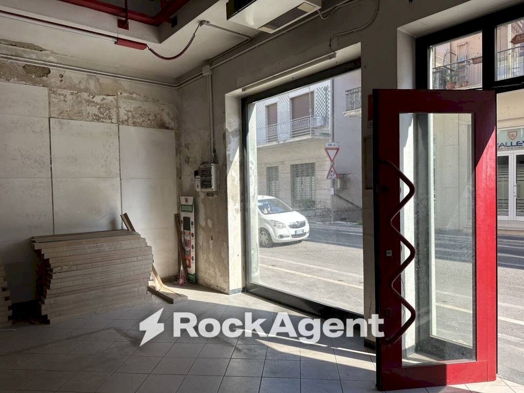 Interno non residenziale - Shop via Adriatica, Francavilla al Mare - photo 2