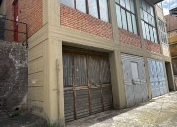 Facciata - Magazzino vico delle Scale, 3, Bronte - foto 4