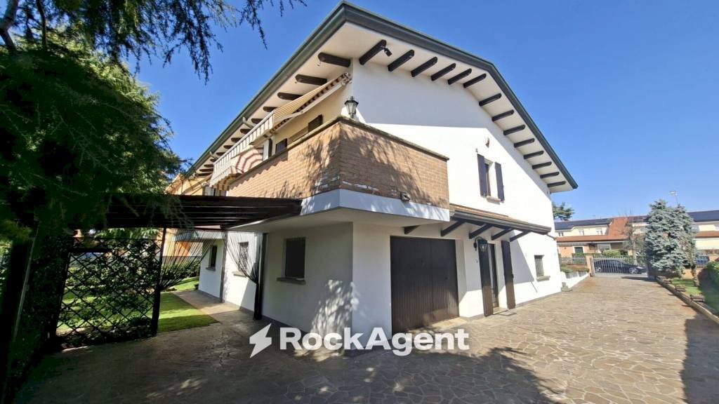 Facciata - Villa via Giovanni Pascoli, 2, Selvazzano Dentro - photo 1