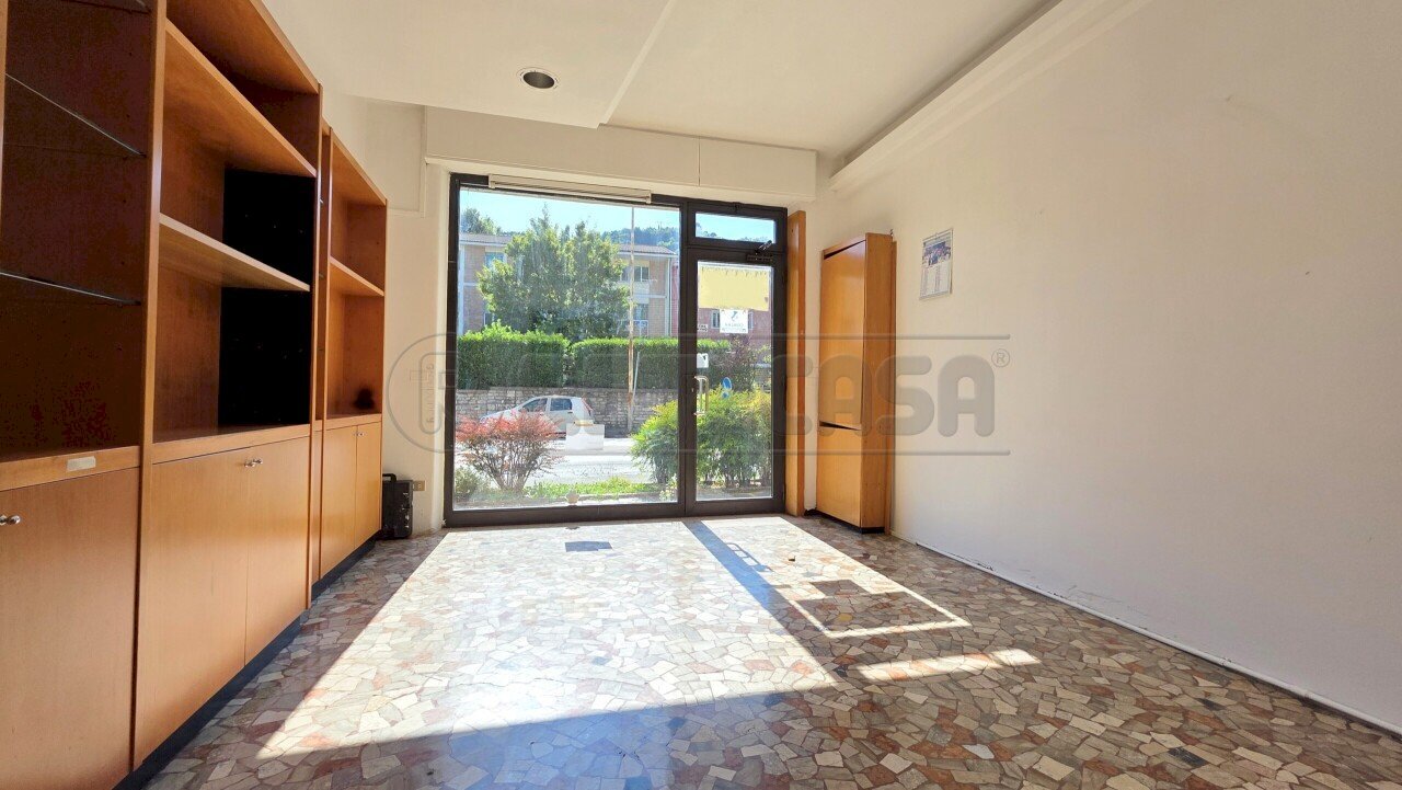 Retecasa_Valdagno - Commercial Premises Valdagno - photo 3
