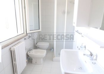 7_Bagno - Appartamento Via Giotto 5, Bondeno - foto 7