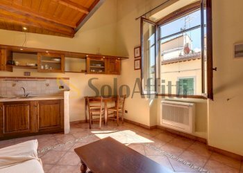 93f03e23-73e7-4316-b451-bc30341853a7 - Three-room apartment Via di San Romano, Firenze - photo 4