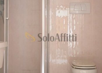 bagno con doccia.jpg - Appartamento via galvani  2, Solaro - foto 7