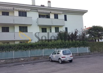 esterno - Appartamento via galvani  2, Solaro - foto 13