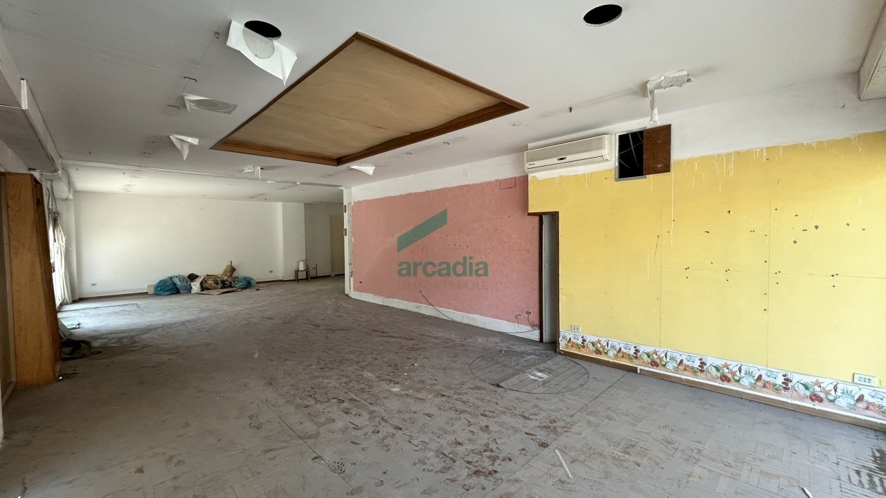 dettaglio - Commercial Premises Via Vincenzo Petruzzi 49, Putignano - photo 2