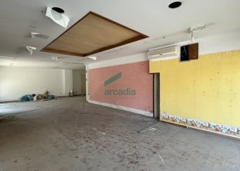 dettaglio - Commercial Premises Via Vincenzo Petruzzi 49, Putignano - photo 2