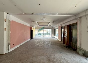dettaglio - Commercial Premises Via Vincenzo Petruzzi 49, Putignano - photo 5