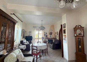 cucina soggiorno - Three-room apartment Mascalucia - photo 25