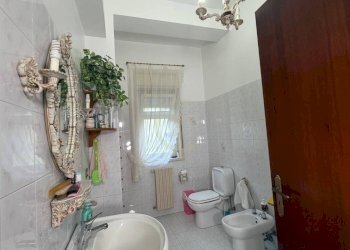 bagno - Three-room apartment Mascalucia - photo 28