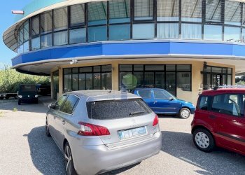 fronte - Commercial Premises Via Uberto Mondolfi 122, Livorno - photo 12