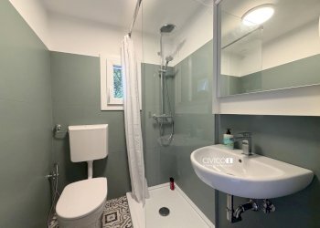 bagno - Magazzino Calle de Ca' Donà 2503, Venezia (zona San Polo) - foto 2