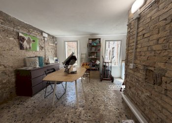 vano - Magazzino Calle de Ca' Donà 2503, Venezia (zona San Polo) - foto 4