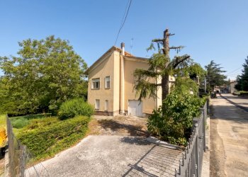 Gemini_Generated_Image_a4x5s7a4x5s7a4x5 - Independent house Via Cella 2, Sant'Agata Feltria - photo 6