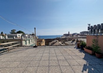 terrazzo soprastante a  via ganduccio nervi genova - Appartamento Via Odoardo Ganduccio 2, Genova (zona Nervi) - foto 1