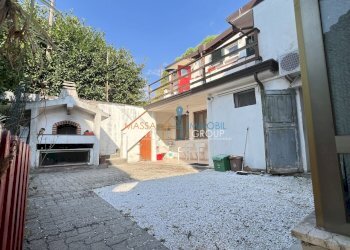 IMG_7905 - Casa semi indipendente Via Felice Cavallotti 33, Massa - foto 1