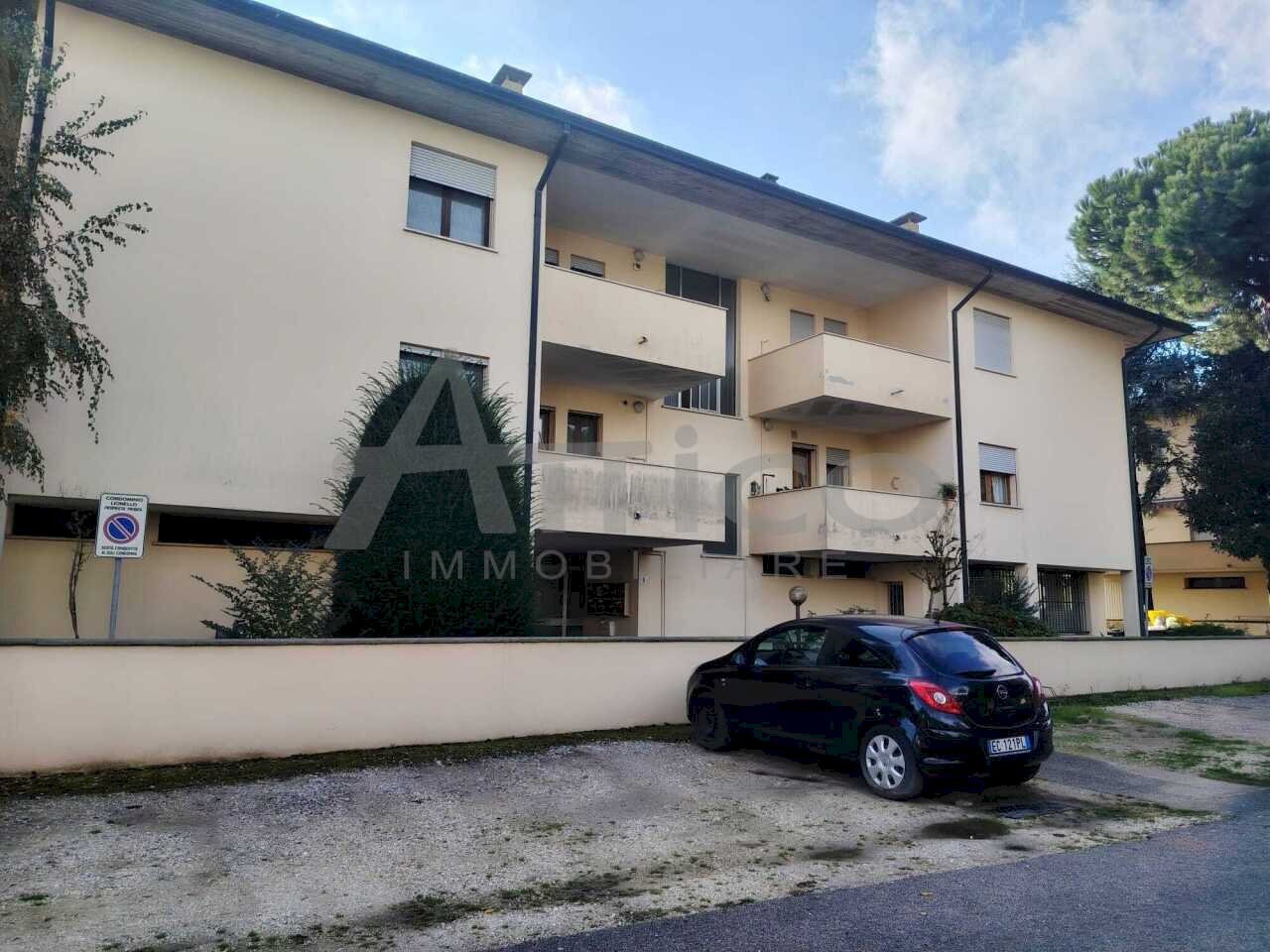 1.jpg - Apartment Via Lionello D'Este 8, Rovigo - photo 1