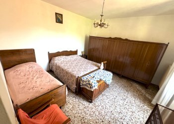 camera da letto - Townhouse Via Bolognese Nord 2, Vernio - photo 13