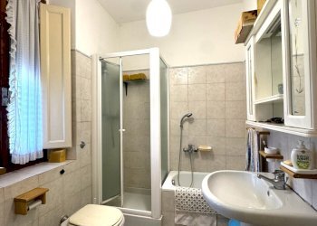 bagno - Townhouse Via Bolognese Nord 2, Vernio - photo 17