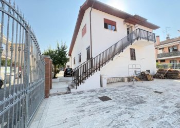 1 - Appartamento Via delle Rose 7, Guidonia Montecelio - foto 1