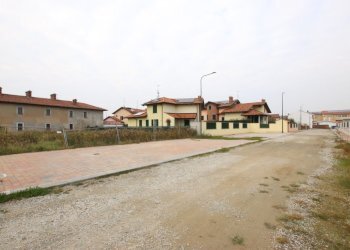 IMMAGINE GENERICA ZONA - Villa Via A. Gramsci 22, Casalino - foto 9