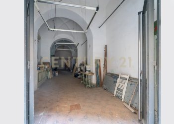 Bottega Gemmellaro (8) - Locale Commerciale Via Gemmellaro 10, Catania - foto 8