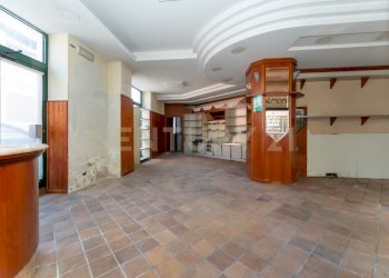 Bottega barriera (6) - Locale Commerciale Via del Bosco, Catania - foto 4