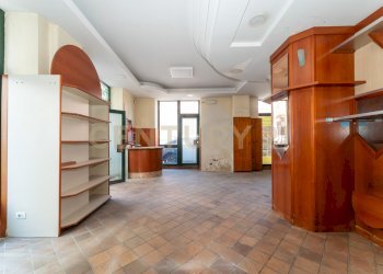 Bottega barriera (10) - Locale Commerciale Via del Bosco, Catania - foto 10
