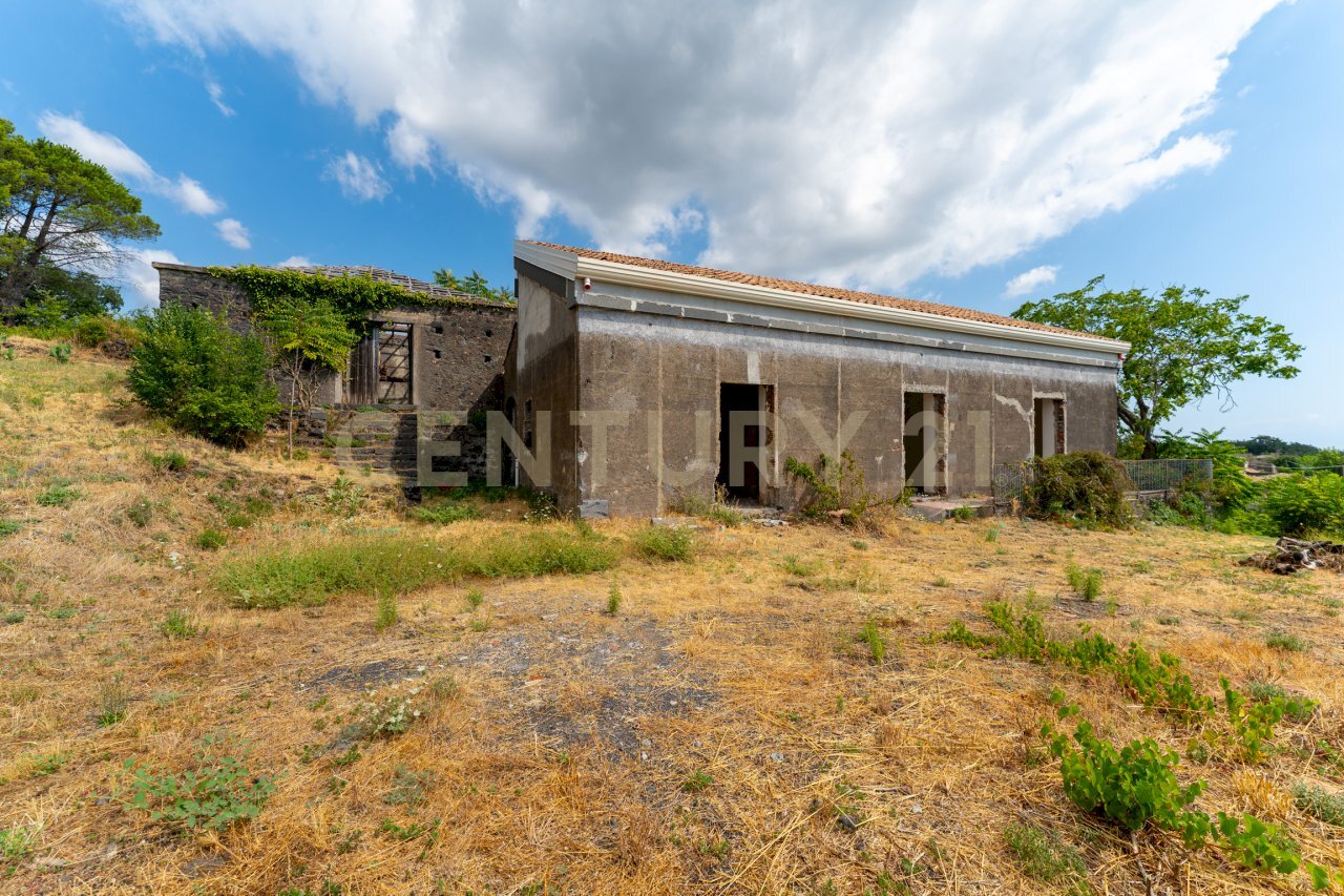 Terreno Santa Venerina (12) - Villa Via Grazia Deledda 28, Santa Venerina - photo 1