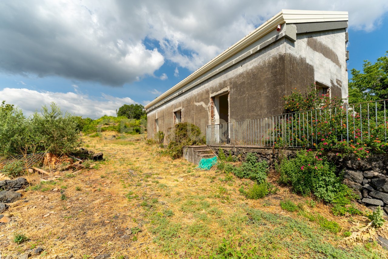 Terreno Santa Venerina (11) - Villa Via Grazia Deledda 28, Santa Venerina - photo 2
