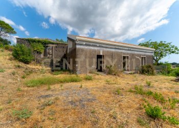 Terreno Santa Venerina (12) - Villa Via Grazia Deledda 28, Santa Venerina - foto 1