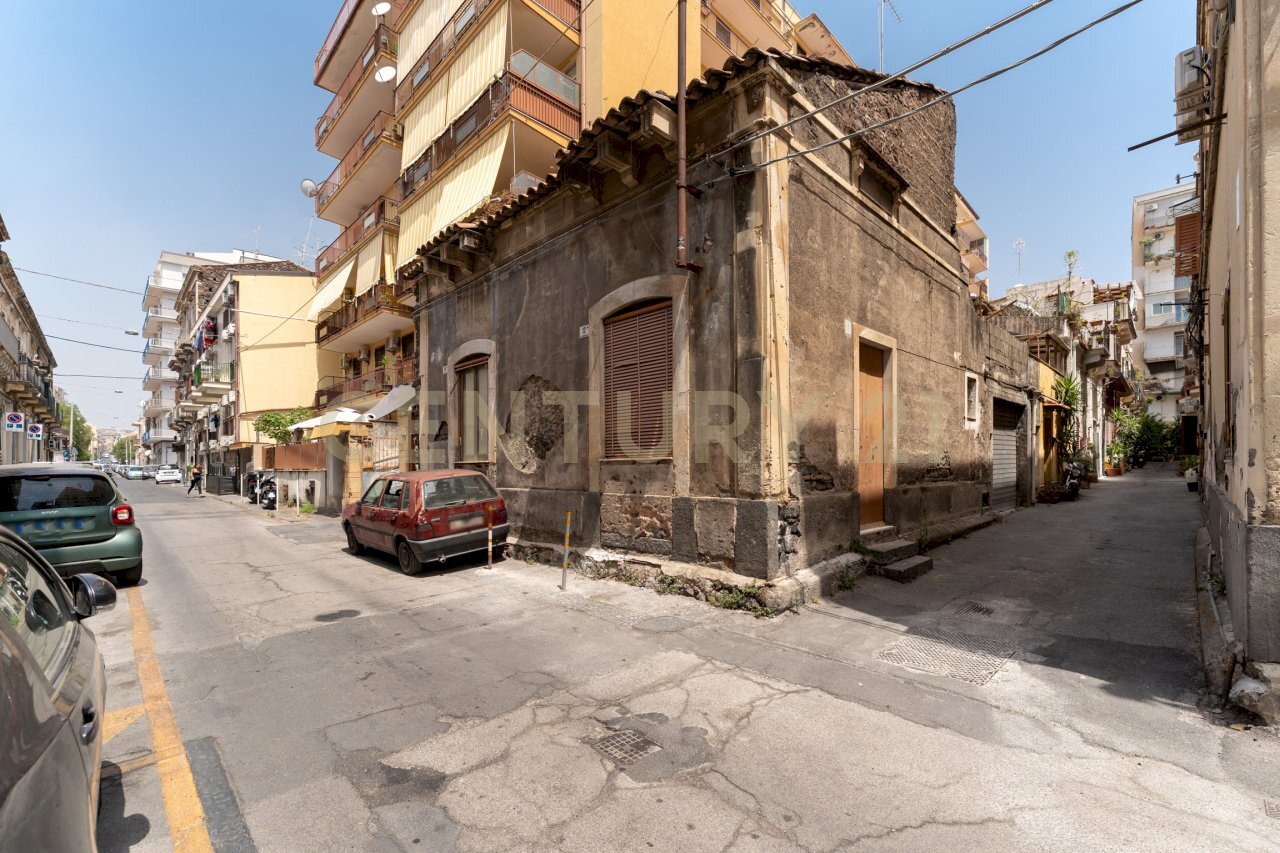 Cortile del Granato 4 (1) - Villa Cortile del Granato 4, Catania - foto 2