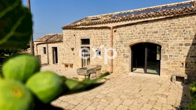 Villa Rosolini - photo 2