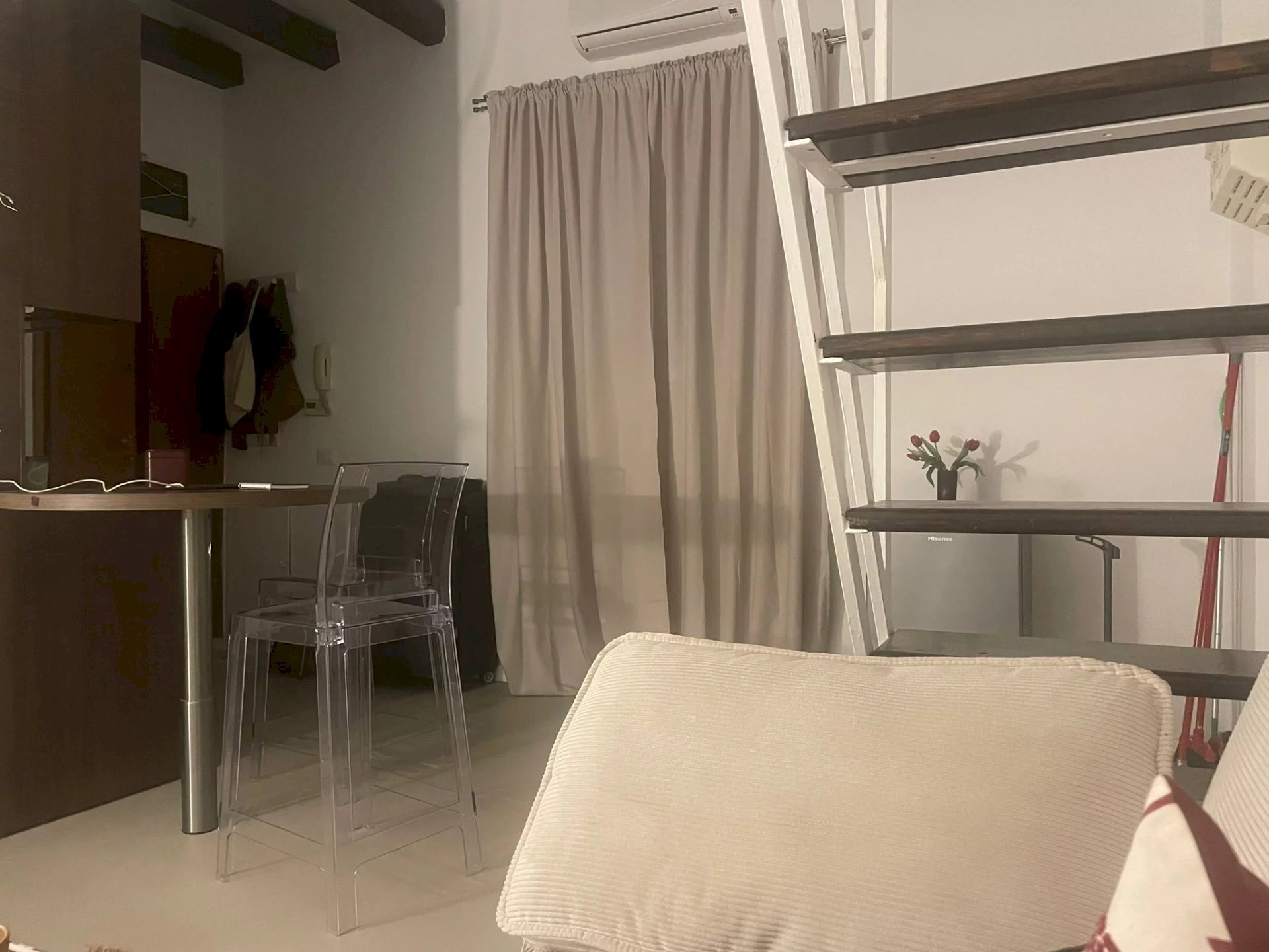 Foto immobile - One-room apartment Via Aleardo Aleardi, Milano - photo 2