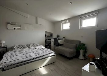One-room apartment Via Paolo Sarpi, Milano - photo 2