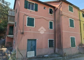 Apartment Via Bartolomeo Parodi, Ceranesi - photo 2