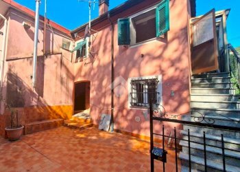 Apartment Via Bartolomeo Parodi, Ceranesi - photo 3