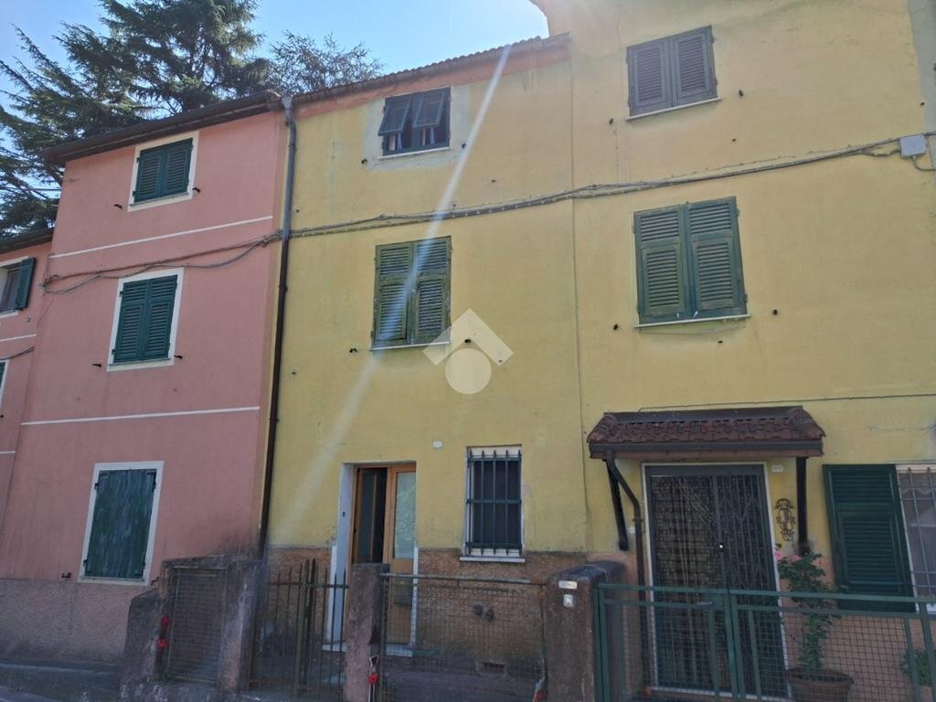 Three-room apartment Via Bartolomeo Parodi, Ceranesi - photo 2