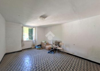 Three-room apartment Via Bartolomeo Parodi, Ceranesi - photo 15