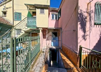 Three-room apartment Via Bartolomeo Parodi, Ceranesi - photo 24