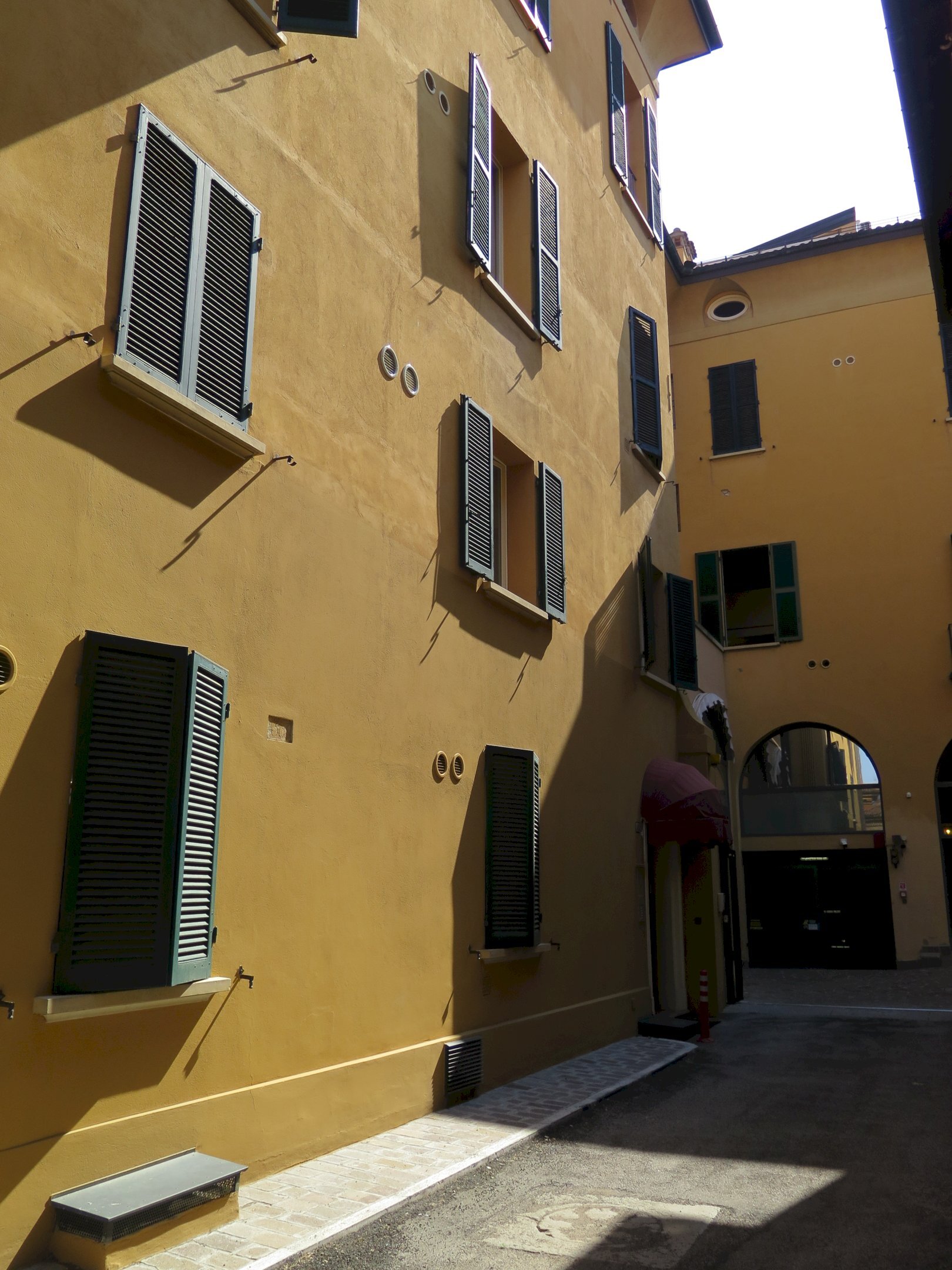 Trilocale Bologna (zona Centro Storico) - foto 3