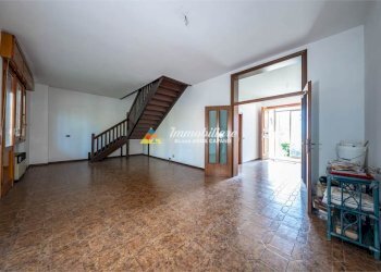 Portion of a house VIA BENTINI 5, Malalbergo - photo 12